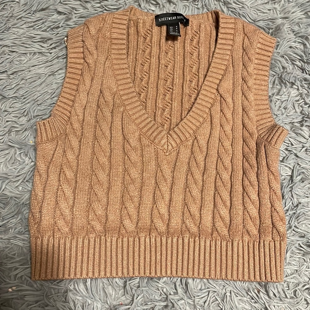 Brown Sweatervest